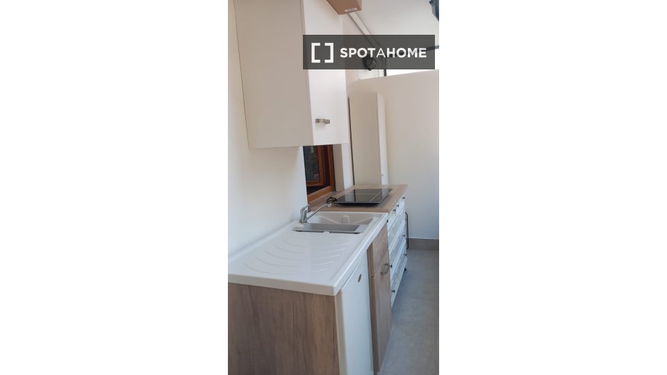 Double room Rome, 3 beds, 75m² — photo 60