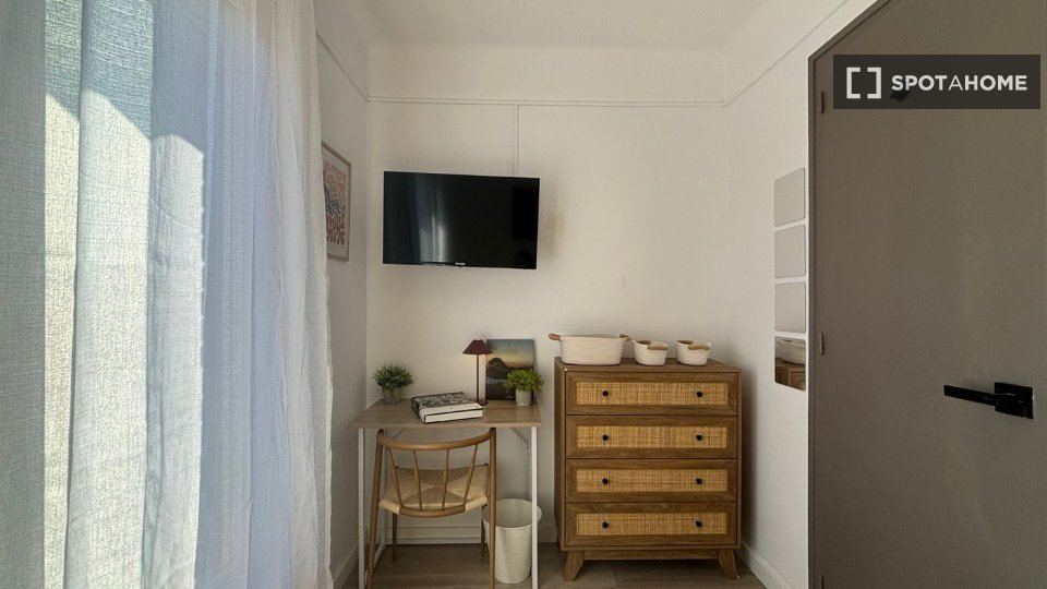 Double room Barcelona, 8 beds, 220m² — photo 19