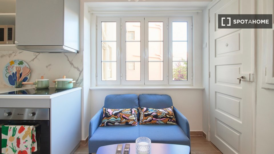 Double room Lisbon, 6 beds — photo 17