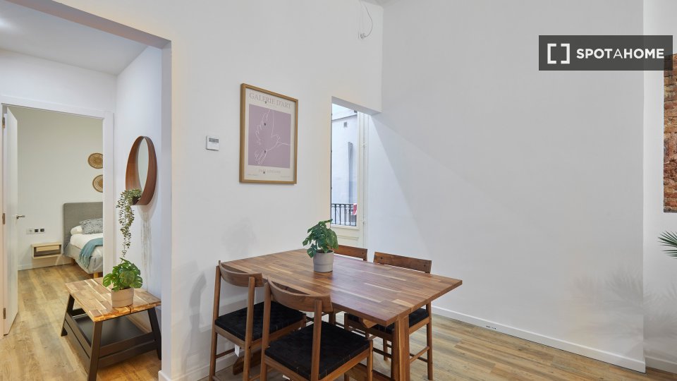 Apartment Barcelona, 2 beds, 80m² — photo 32