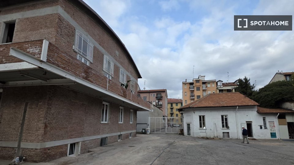 Double room Milan, 6 beds, 300m² — photo 8