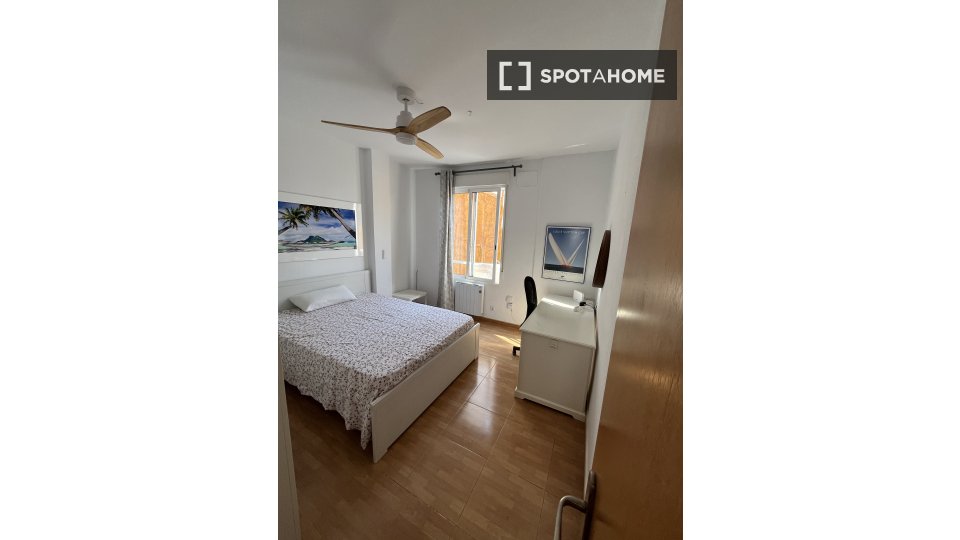 Apartment Valencia, 4 beds, 115m² — photo 32