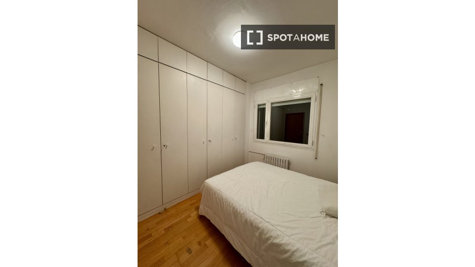 Double room Barcelona, 4 beds, 120m² — photo 5