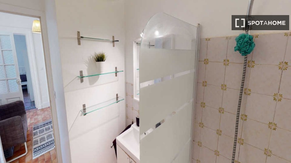 Double room Montpellier, 3 beds, 70m² — photo 1