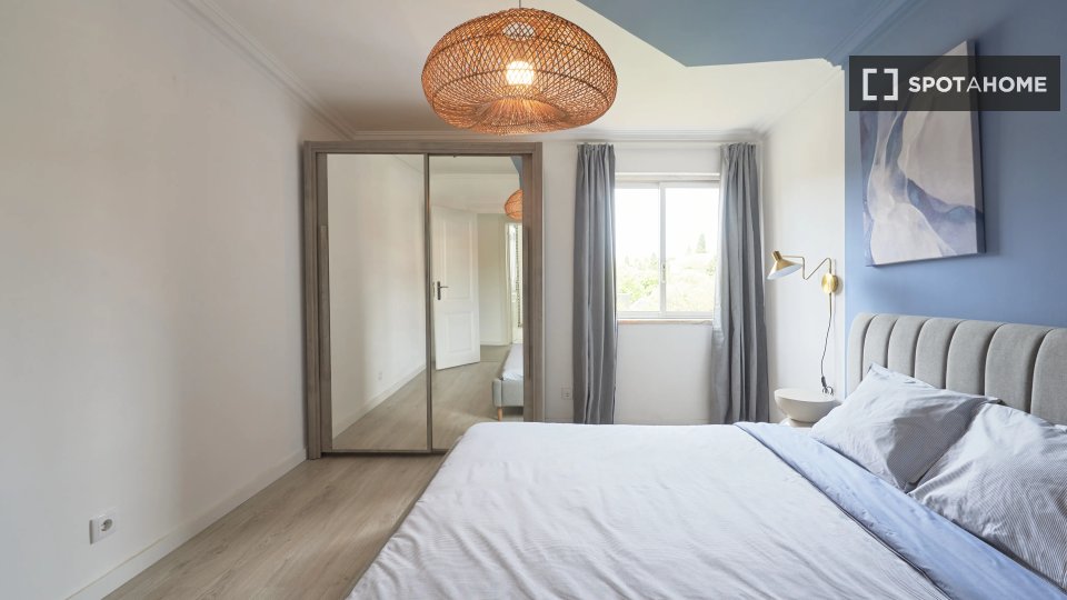 Double room Lisbon, 11 beds — photo 11