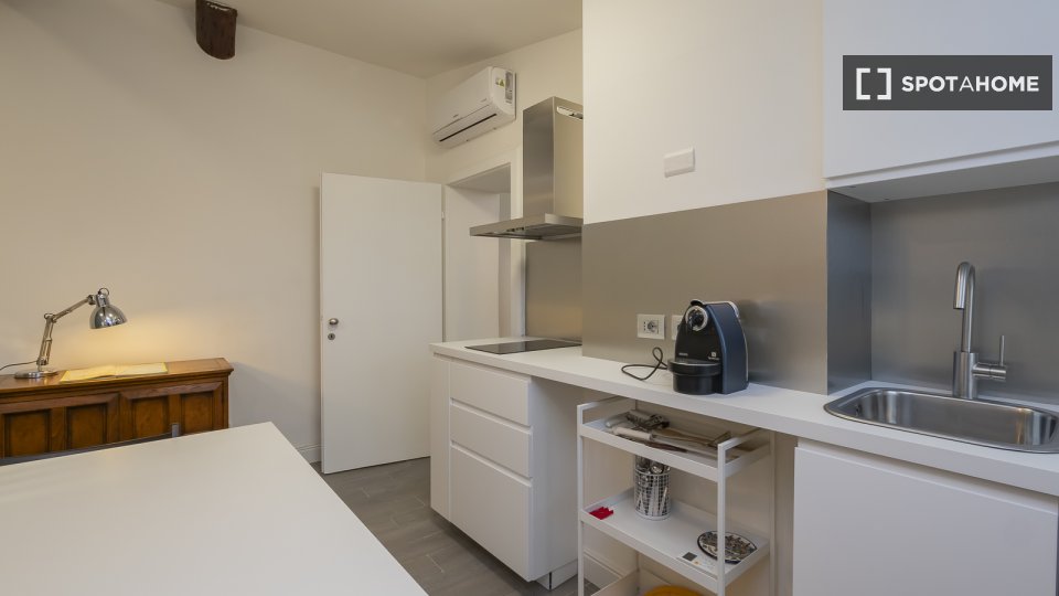 Apartment Milan, 1 bed — photo 3