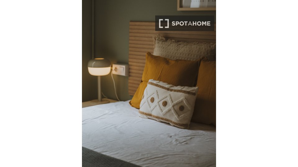 Double room Barcelona, 10 beds, 210m² — photo 11