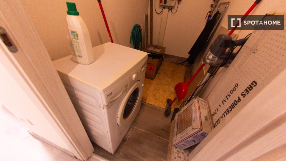 Double room Milan, 3 beds, 75m² — photo 14