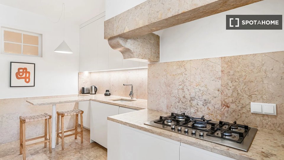 Double room Lisbon, 7 beds — photo 19