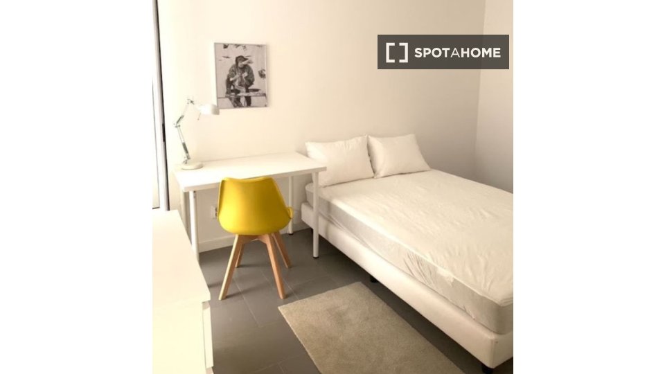 Double room Lisbon, 6 beds, 150m² — photo 2