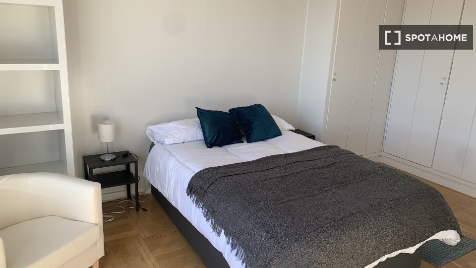 Double room Madrid, 6 beds — photo 11