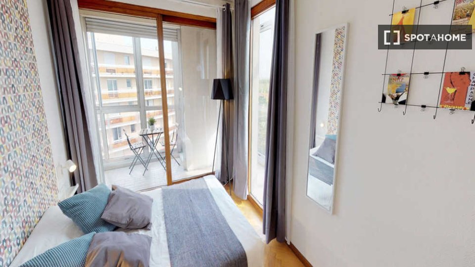 Double room Lyon, 5 beds, 110m² — photo 2