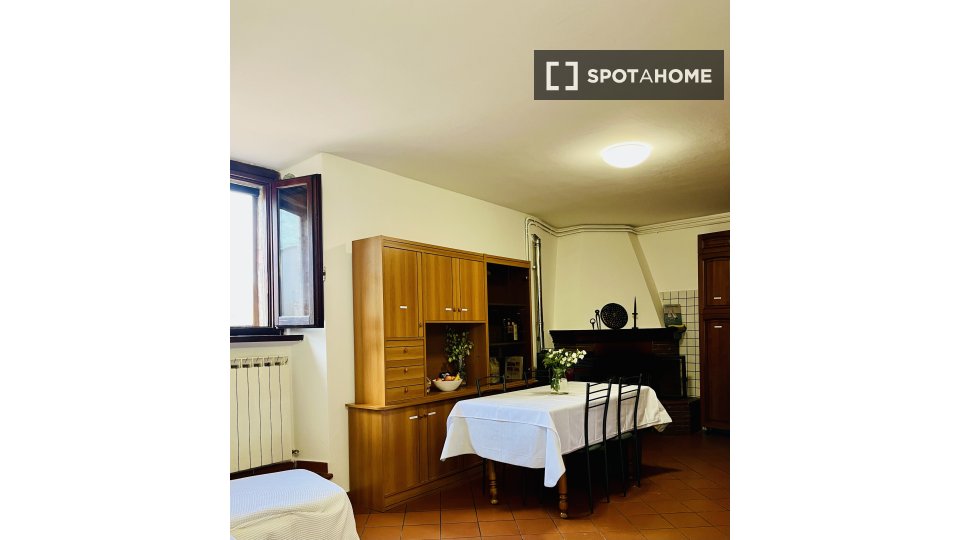 Double room Perugia, 3 beds, 100m² — photo 12
