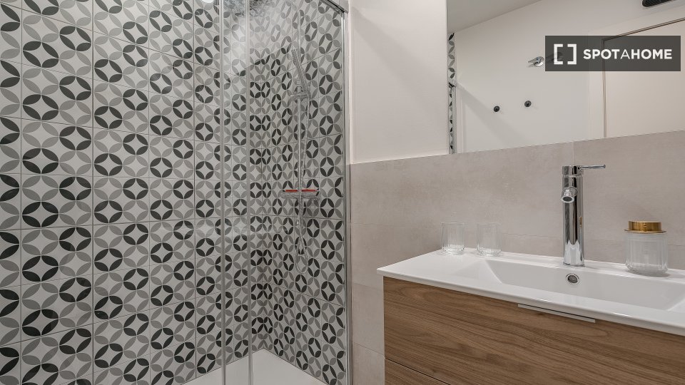 Double room Barcelona, 6 beds, 120m² — photo 78