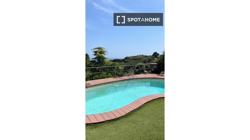 Double room Barcelona, 4 beds, 185m² — photo 8