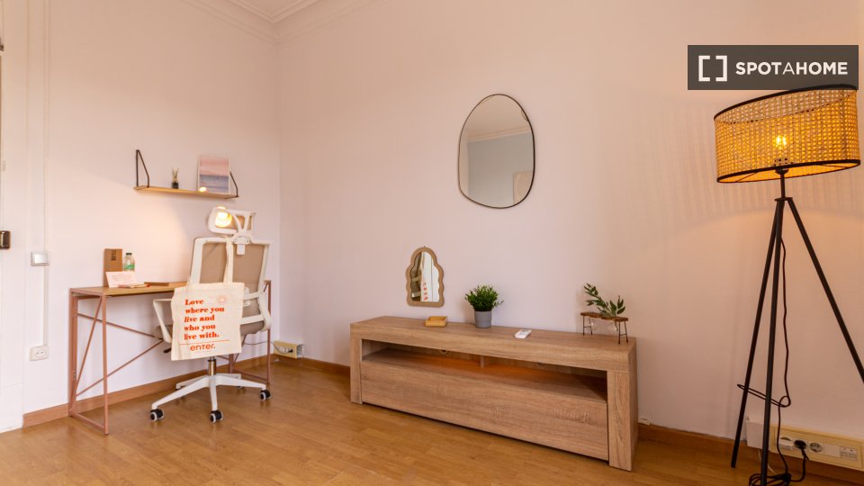 Double room Barcelona, 6 beds — photo 12