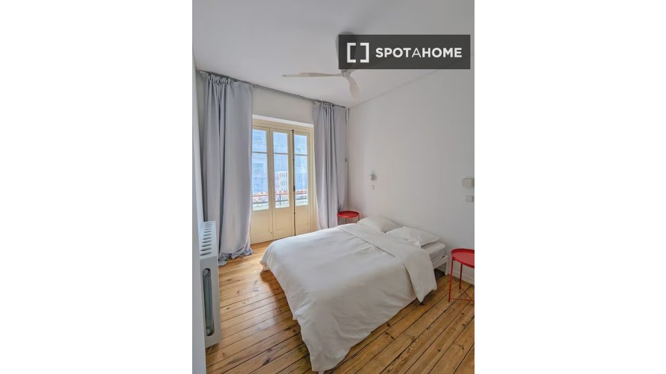 Apartment Lisbon, 2 beds — photo 8