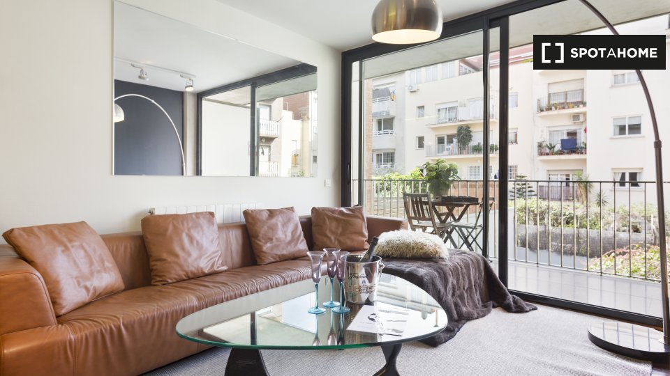 Apartment Barcelona, 2 beds, 45m² — photo 1
