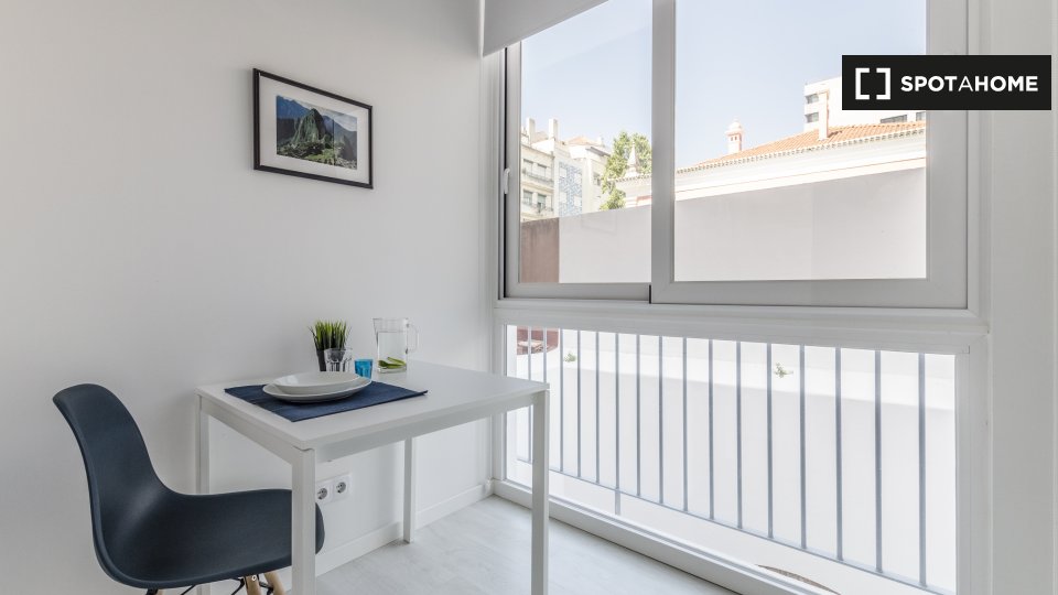 Apartment mono Lisbon, 17m² — photo 4