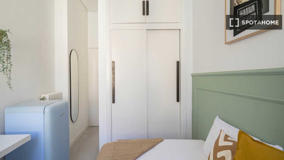 Double room Madrid, 67 beds — photo 62