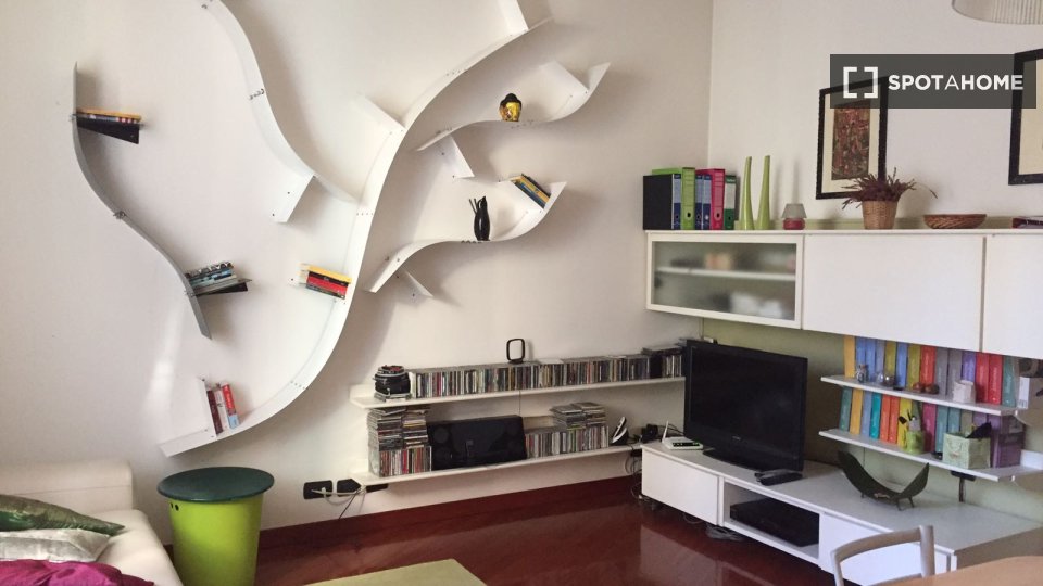 Apartment Milan, 1 bed, 55m² — photo 2