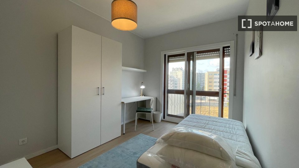 Double room Porto, 4 beds — photo 12