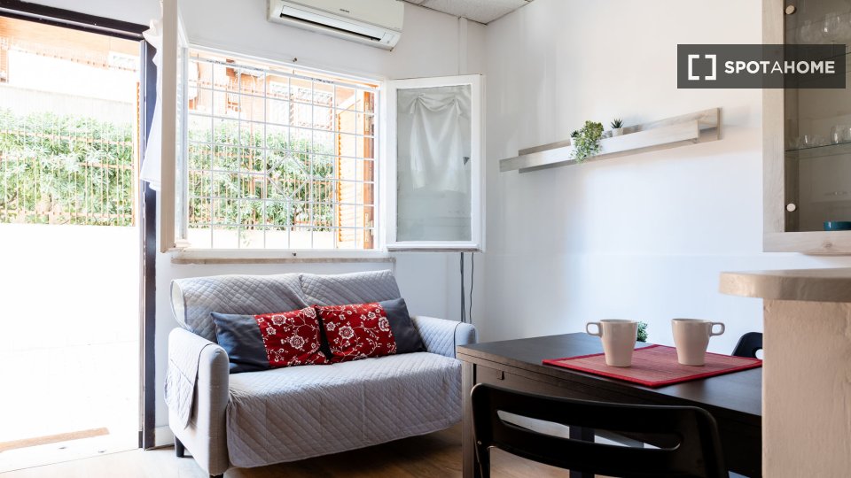 Apartment mono Rome, 38m² — photo 1