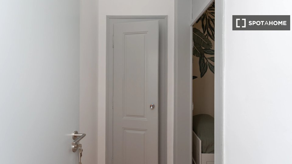 Double room Lisbon, 6 beds — photo 1