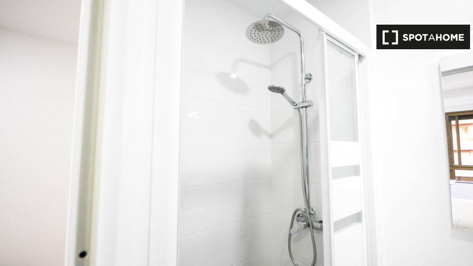 Double room Valencia, 5 beds — photo 17