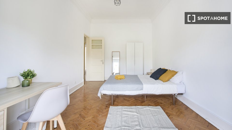 Double room Lisbon, 7 beds — photo 17