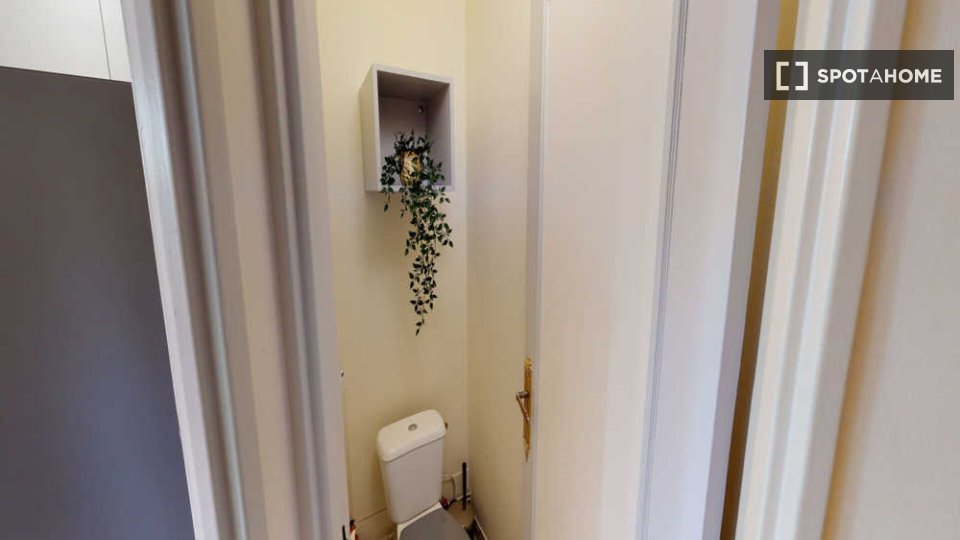 Double room Paris, 4 beds, 90m² — photo 10