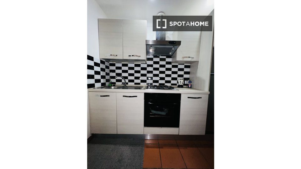 Apartment Rome, 1 bed — photo 16