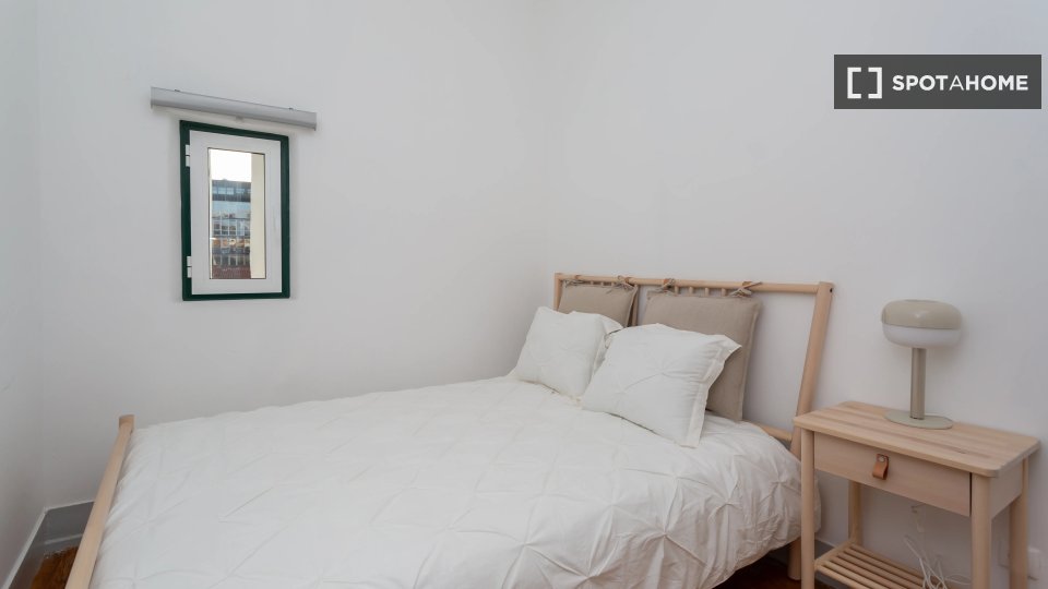 Double room Lisbon, 6 beds — photo 1