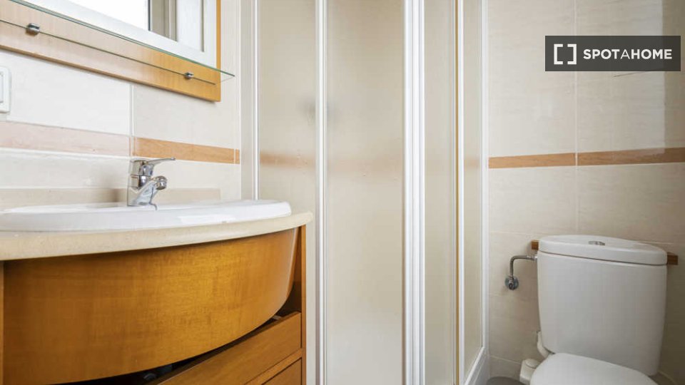 Double room Madrid, 12 beds — photo 83