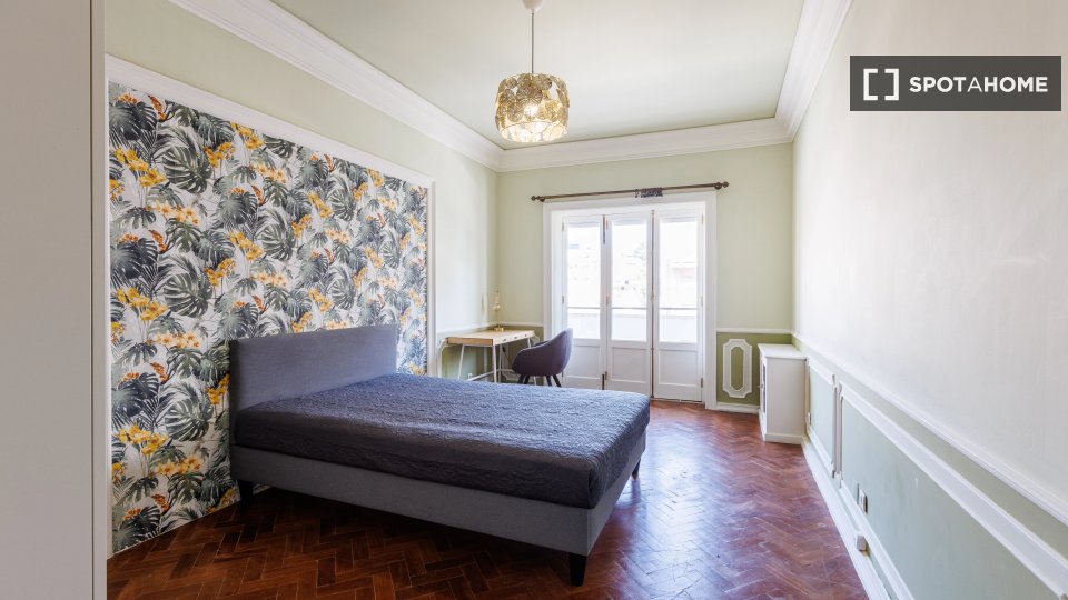 Double room Lisbon, 6 beds — photo 7