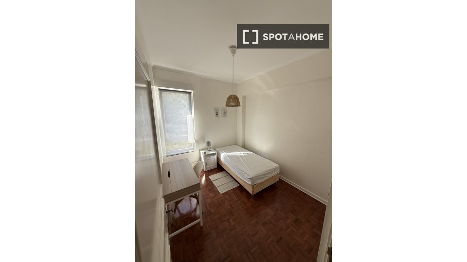 Double room Lisbon, 7 beds, 150m² — photo 8