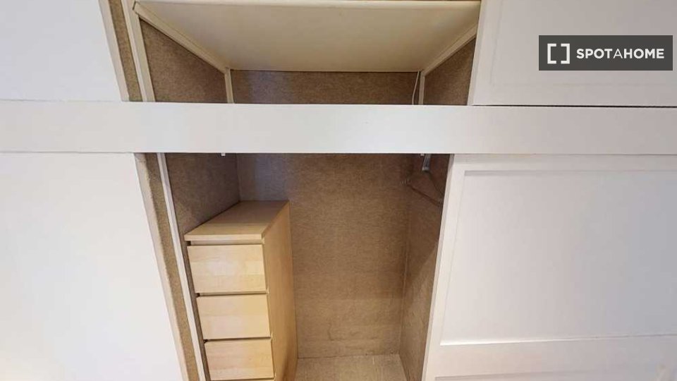 Double room Lille, 4 beds, 80m² — photo 15