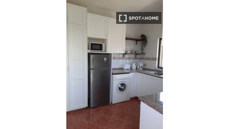 Apartment Lisbon, 3 beds, 110m² — photo 7