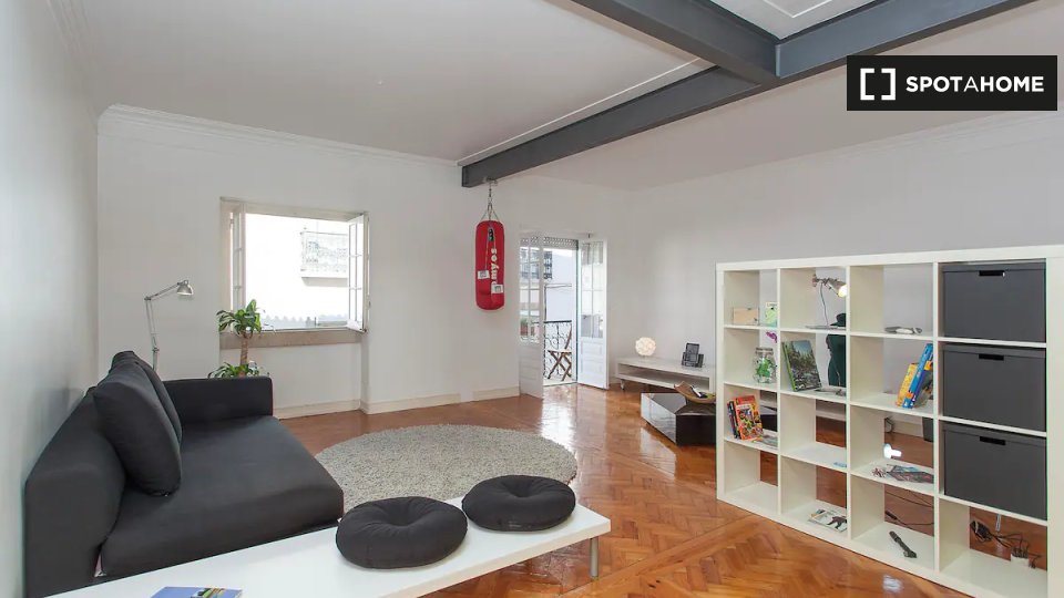 Apartment Lisbon, 1 bed — photo 15