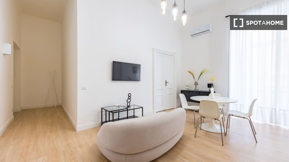Apartment Naples, 1 bed, 57m² — photo 13