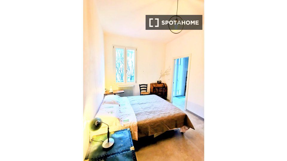 Double room Bologna, 3 beds, 94m² — photo 23