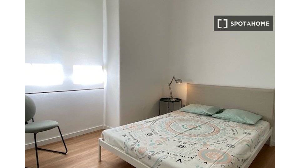 Apartment Lisbon, 2 beds — photo 32