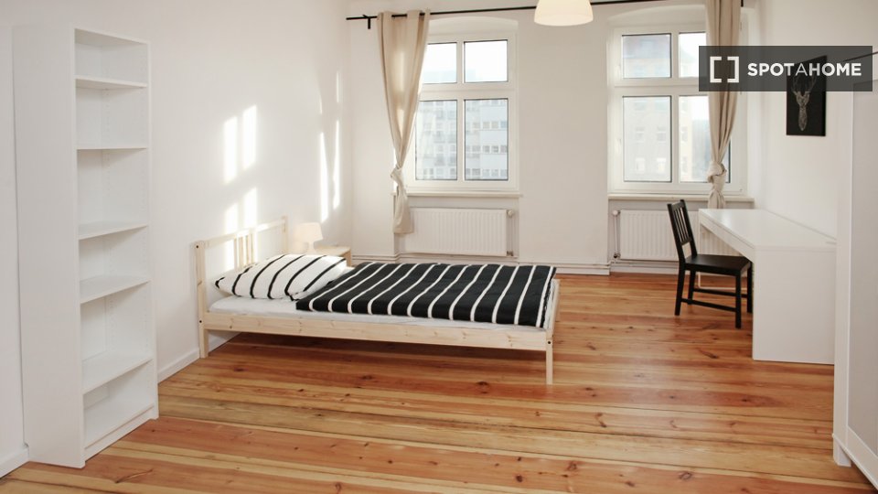 Double room Berlin, 5 beds, 124m² — photo 13
