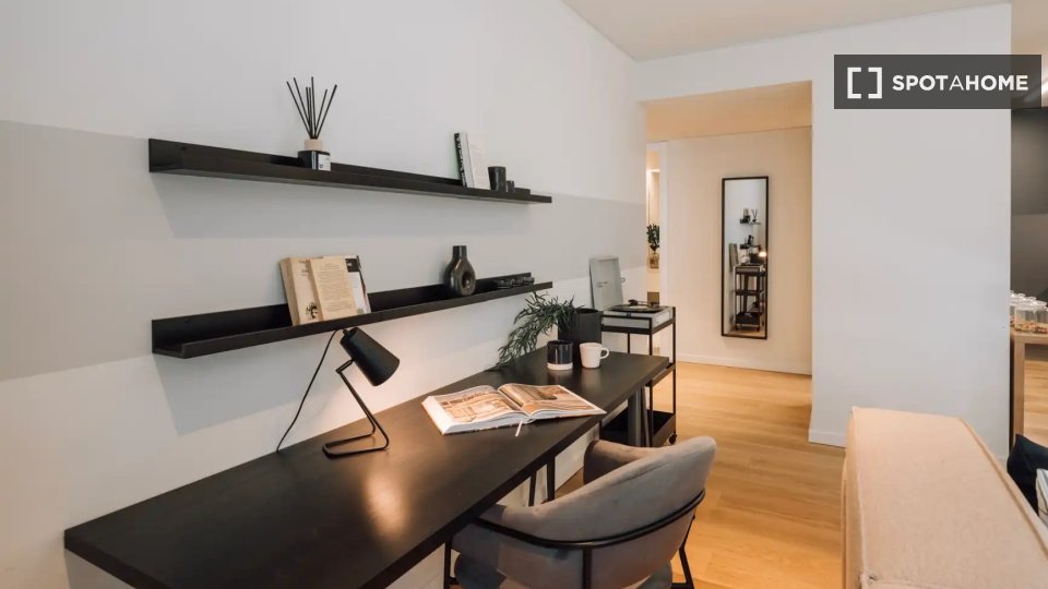 Apartment Lisbon, 1 bed — photo 16