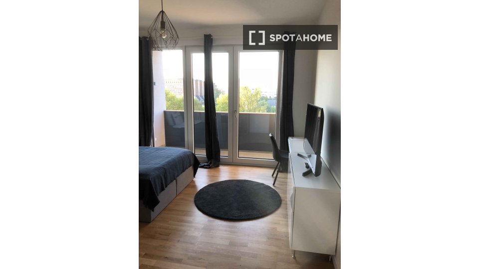 Double room Berlin, 4 beds, 116m² — photo 9