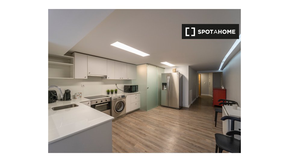 Apartment mono Lisbon, 110m² — photo 9