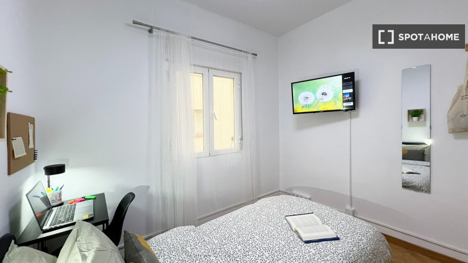 Double room Madrid, 7 beds — photo 16