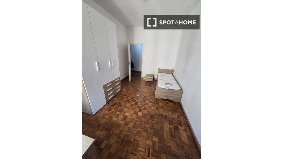 Double room Rome, 1 bed, 90m² — photo 27