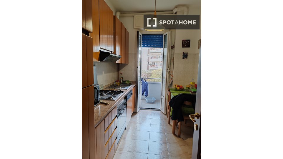 Double room Milan, 2 beds, 70m² — photo 2