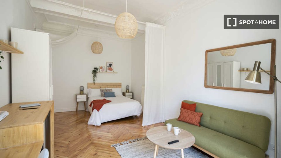 Double room Madrid, 8 beds — photo 24